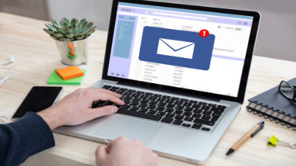 Customer Service Emails - February 2021 1 Email Customer Service training February 2021 Australia